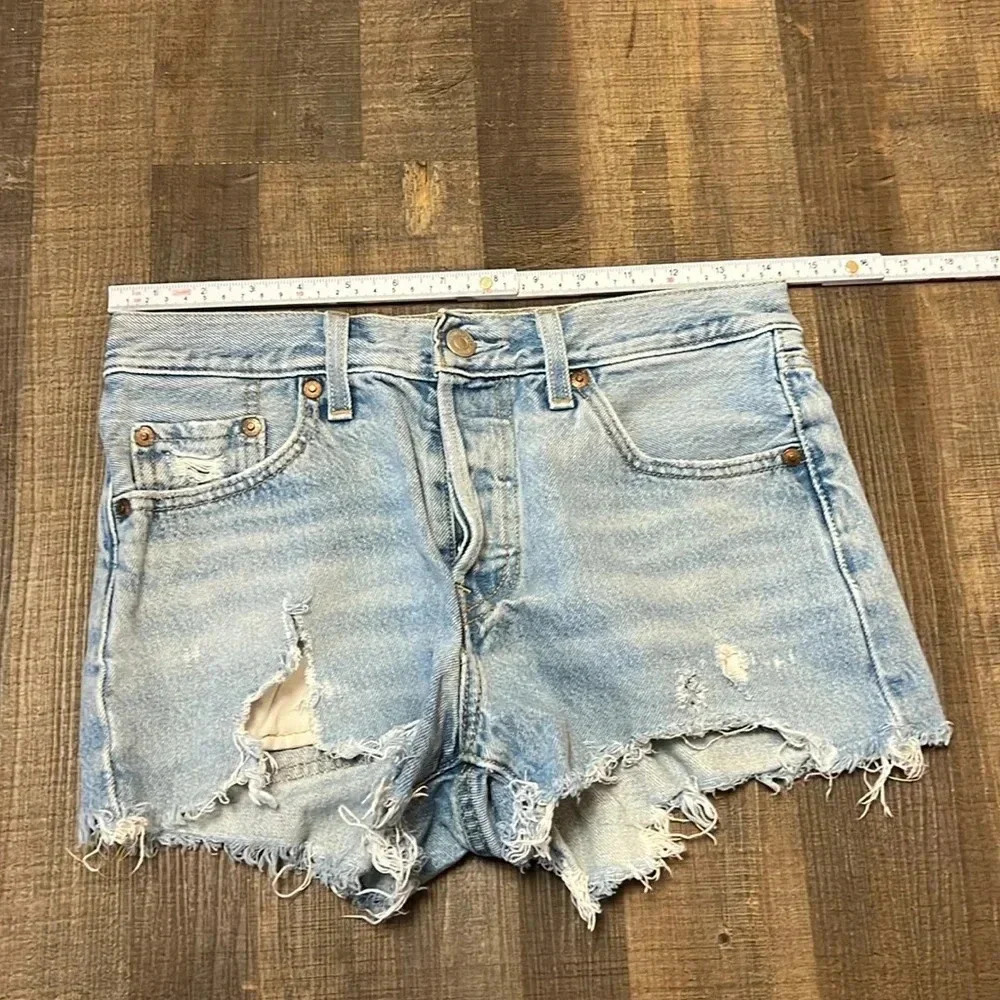 Levi’s 501 premium womens Jean denim shorts distressed cut, offs, streetwear Y2K